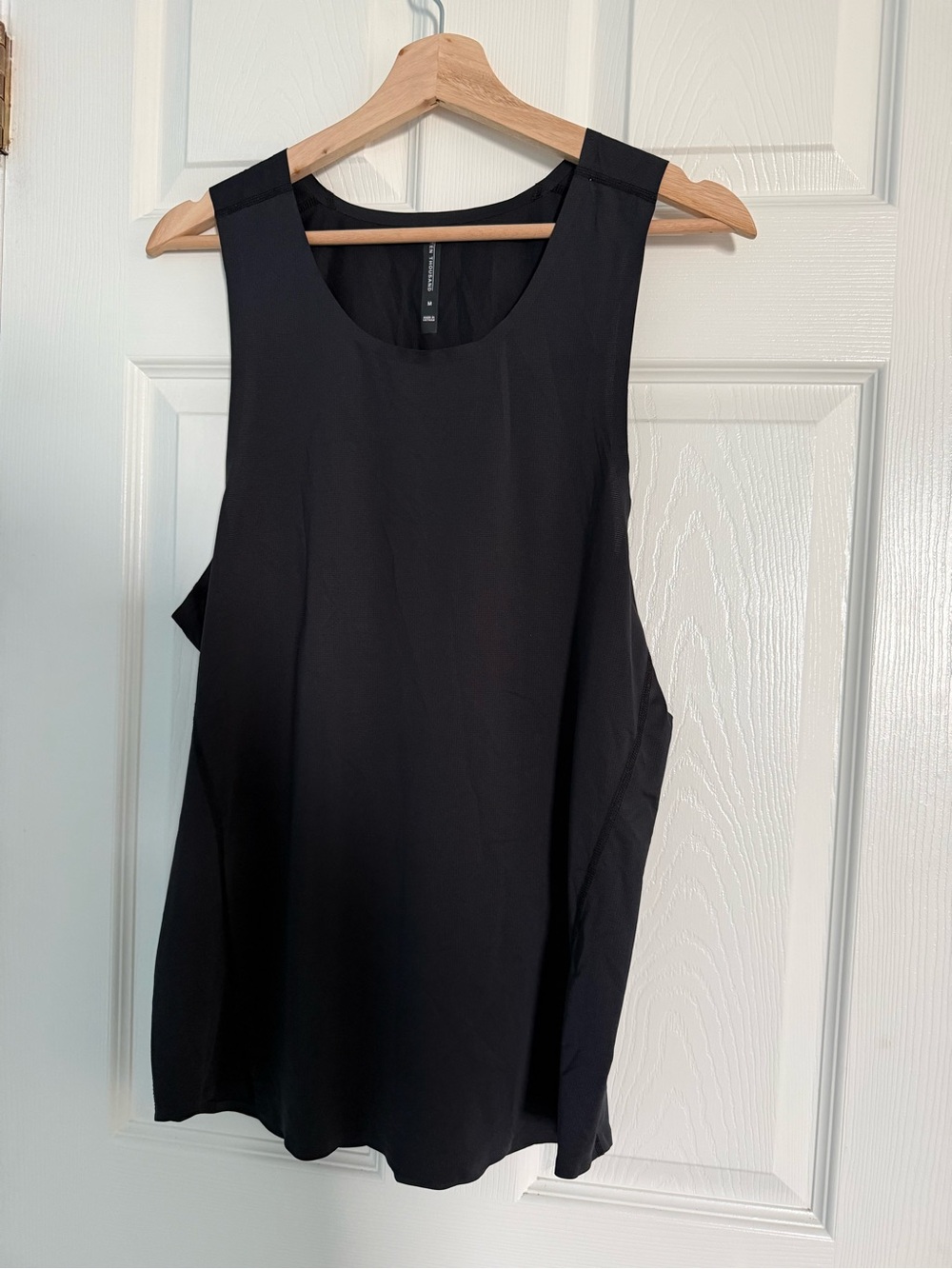 Ten Thousand Versatile Tank Black NEW Medium M